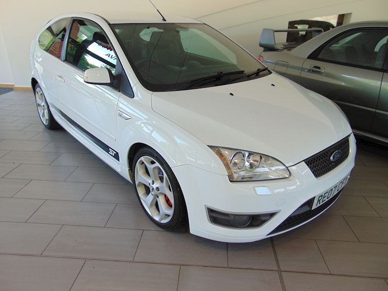 2007 Ford Focus 2.5 SIV ST-3 Hatchback 3dr Petrol Manual (224 g/km, 221 bhp)