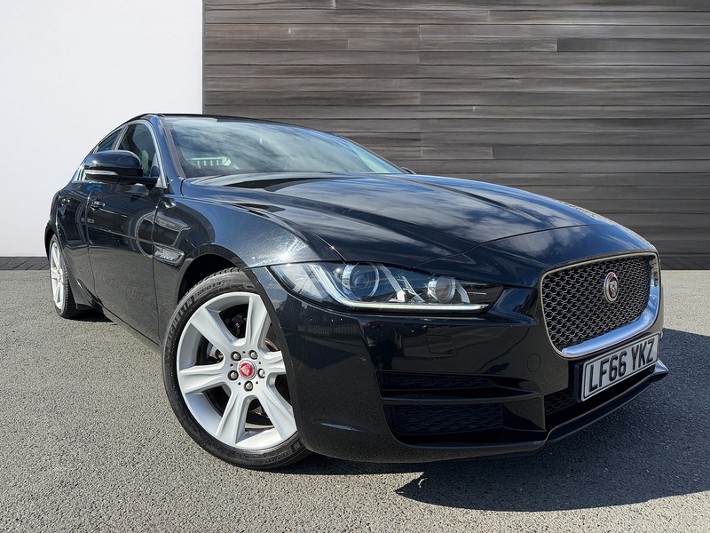 2016 Jaguar XE 2.0d Portfolio Saloon 4dr Diesel Auto Euro 6 (s/s) (180 ps)