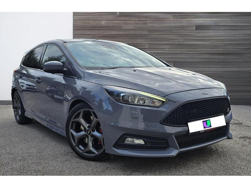 2017 Ford Focus 2.0T EcoBoost ST-3 Hatchback 5dr Petrol Manual Euro 6 (s/s) (250 ps)